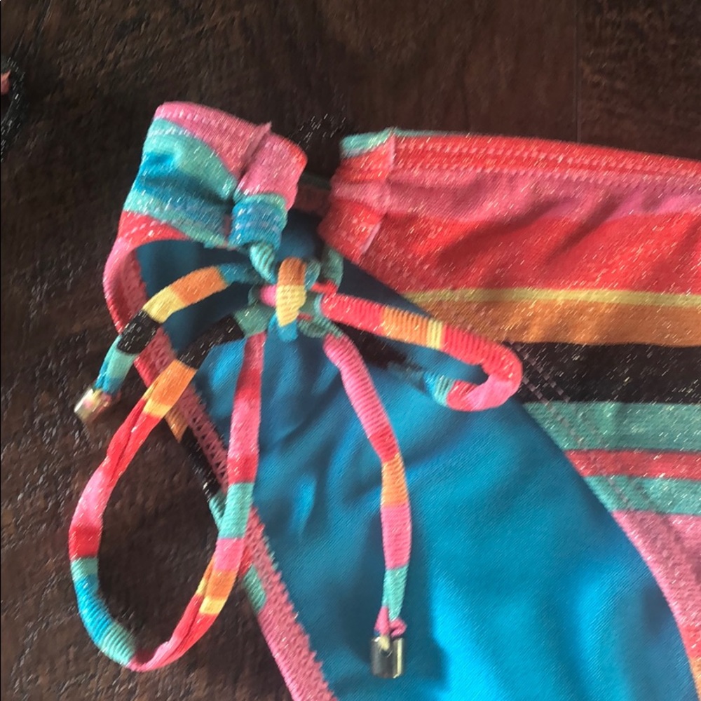 Roxy Bikini. Small Top. Medium Bottom. Euc. - image 4